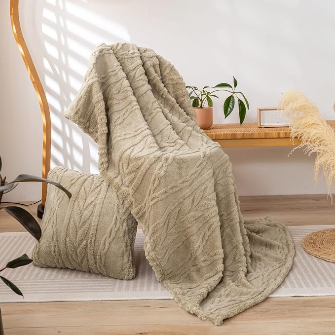 Stylish plush blanket 50x65 inches, soft and comfortable gift blanket Image 2