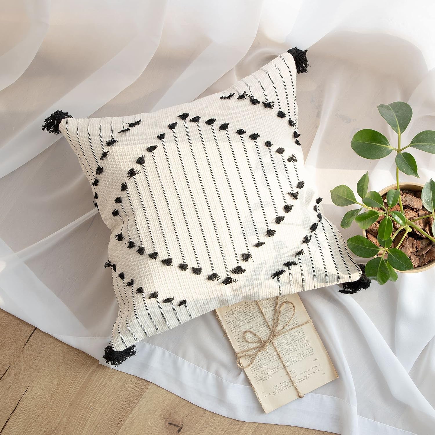 Black and White Tassel Diamond Woven Pillowcase 18x18 Decorative