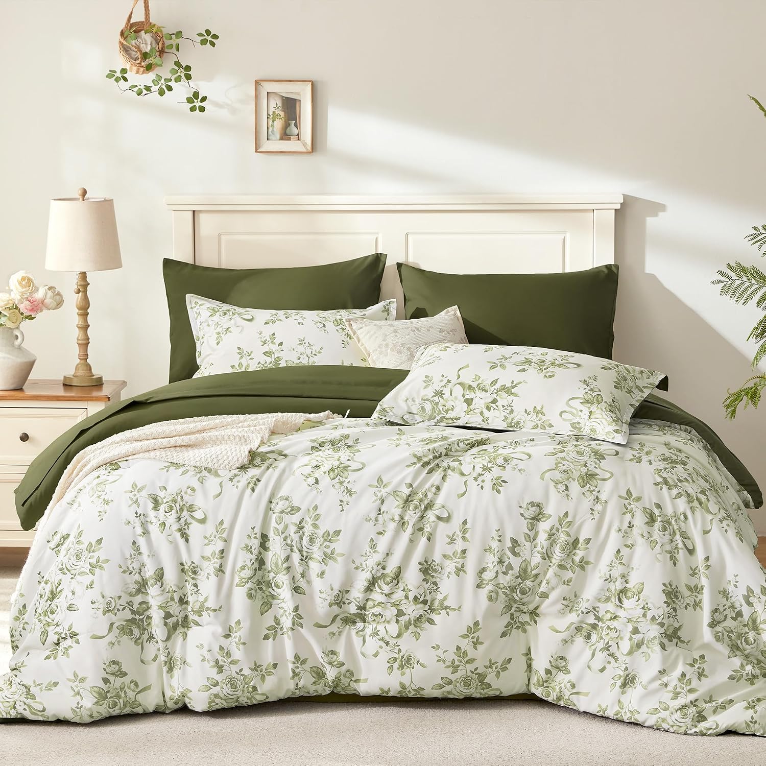 Green Rose Print 4 Piece Set; Lightweight, Soft, And Comfortable